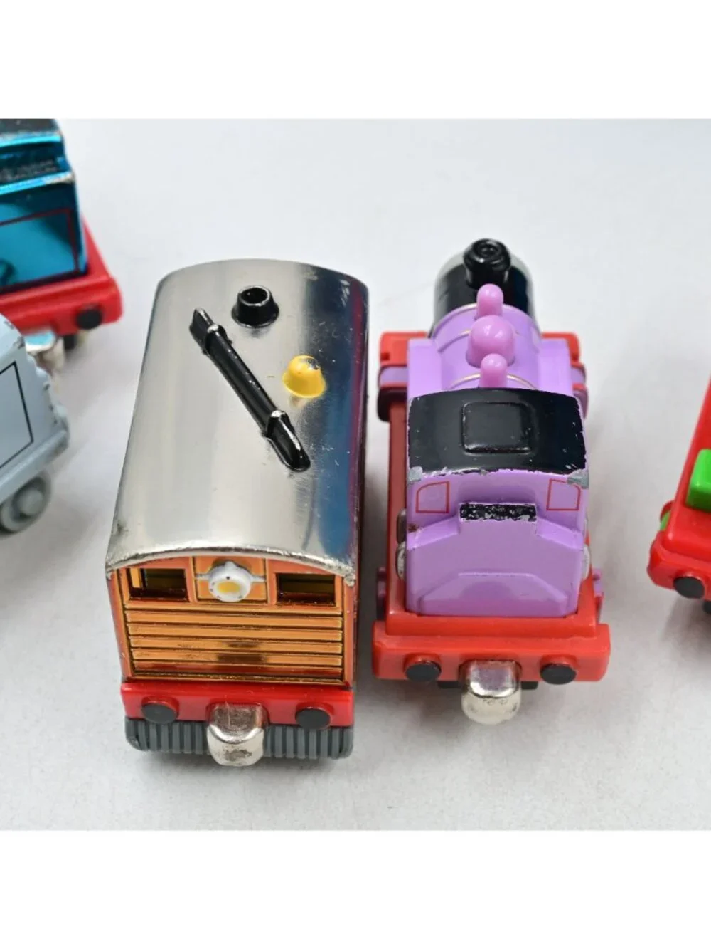 Thomas The Train Tank Engine Take Along Carrying Case W/ 13 Engines & 6 Cars